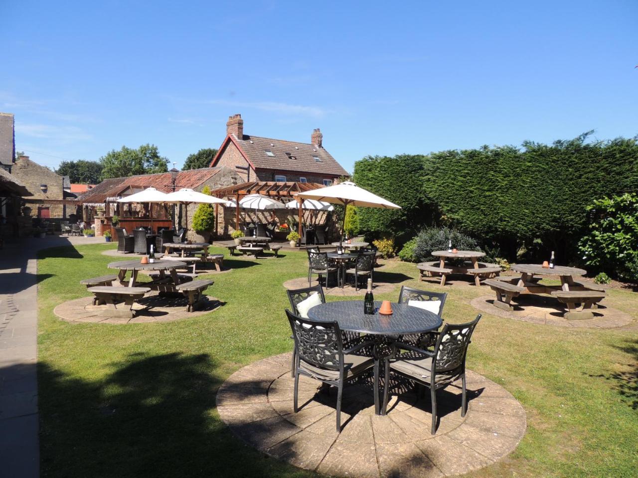 The Angel At Topcliffe Thirsk Exterior photo